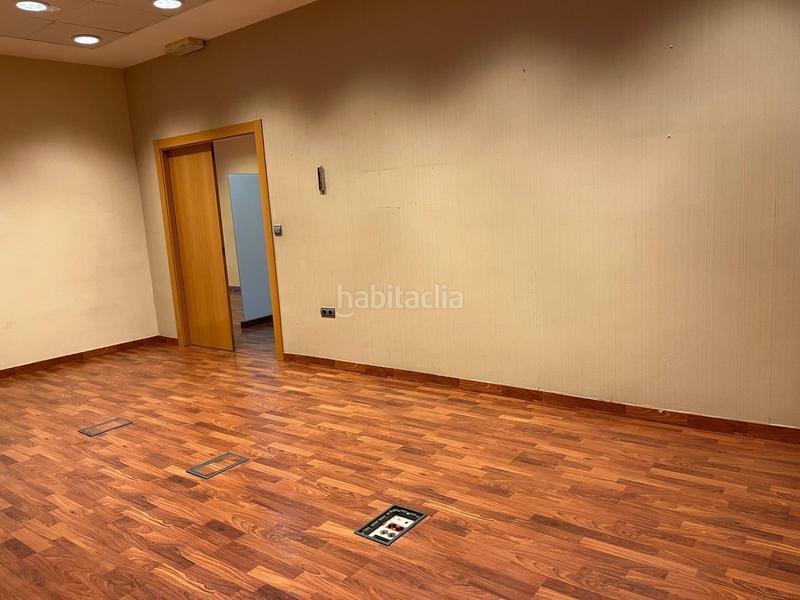 Foto c376508e-0307-4464-bdb7-d5bdaf1540c9. Lloguer local comercial a calle calle de los frailes a Granada