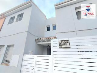 Casa adosada en Calle calle de negratín alta, 58 58. Se vende bonita casa adosada en baza