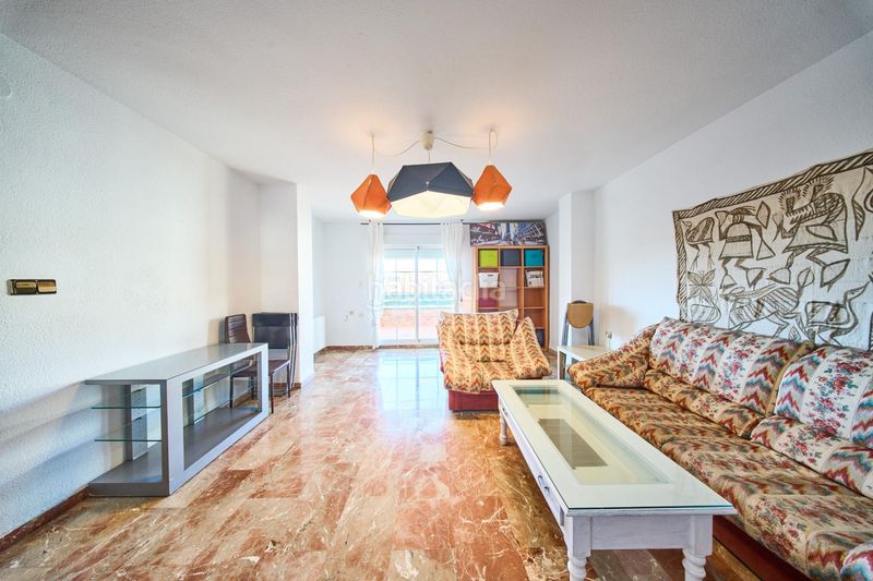 Foto cb039289-9d95-4b33-95e3-802eb325129b. Àtic amb calefacció aparcament a La Cruz Granada