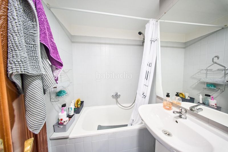 Foto e7a8a0ad-150d-4d0e-b0a8-fe95587b331f. Àtic amb calefacció aparcament a La Cruz Granada