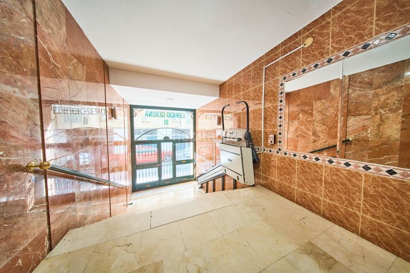 Foto fc8c9508-6b24-408a-851b-a8a48bf6bff1. Àtic amb calefacció aparcament a La Cruz Granada