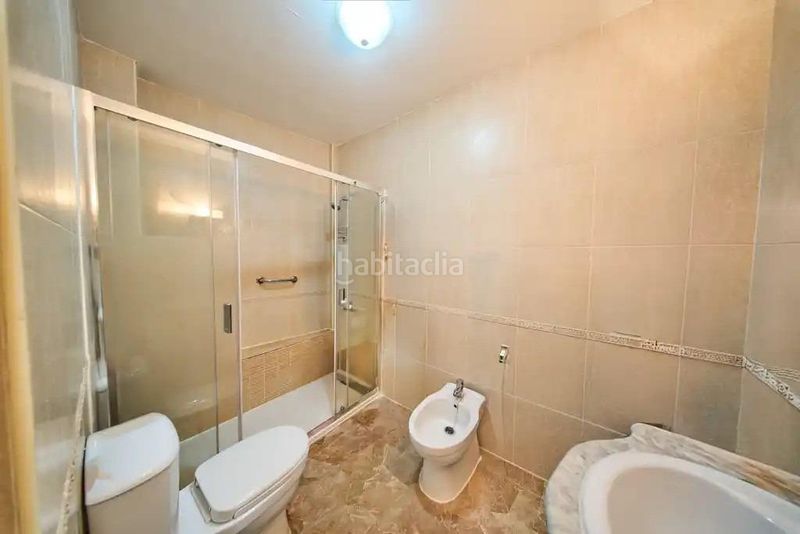 Foto 77ce6f36-220e-47a1-83a6-0947a96fd1fa. Flat with heating in Baza