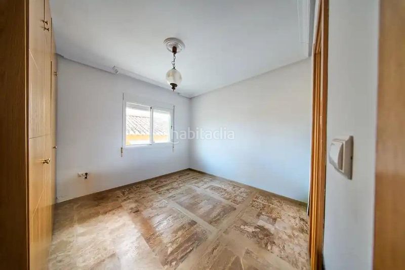 Foto a4578323-58c7-41af-85bc-e84308d08316. Flat with heating in Baza