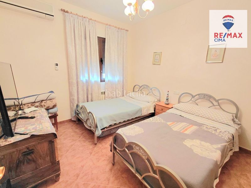 Foto 081cdc1b-61e8-47be-8293-efc55a7546be. Chalet exclusiva finca con tres viviendas independientes en huerta real granada en Benamaurel