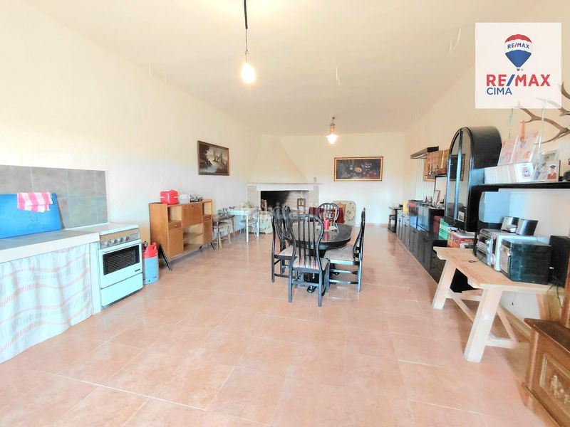 Foto 3adeb42c-bd3c-42a8-ae0b-63979a6a6885. Chalet exclusiva finca con tres viviendas independientes en huerta real granada en Benamaurel