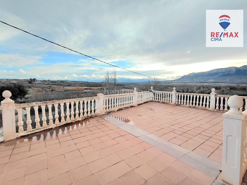 Foto 3ffe48b4-6b06-40ad-91e8-3a251701f09a. Chalet exclusiva finca con tres viviendas independientes en huerta real granada en Benamaurel