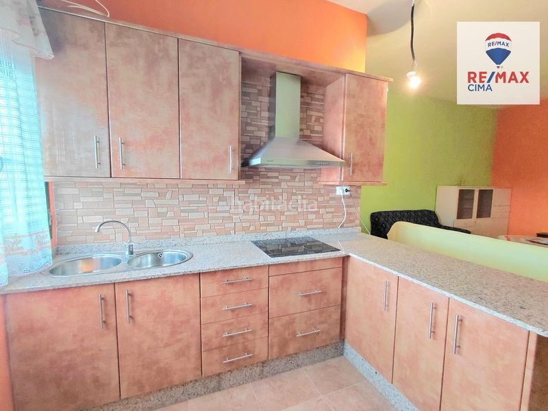 Foto 4614a0f2-542b-4878-b0c3-d7ce43096804. Chalet exclusiva finca con tres viviendas independientes en huerta real granada en Benamaurel