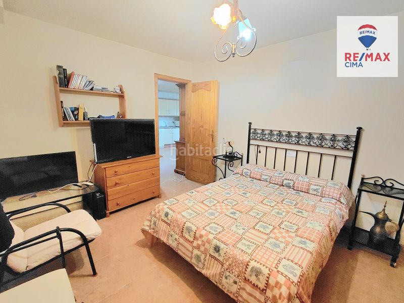 Foto 46f82410-4277-4982-ba94-0573e76739b6. Chalet exclusiva finca con tres viviendas independientes en huerta real granada en Benamaurel