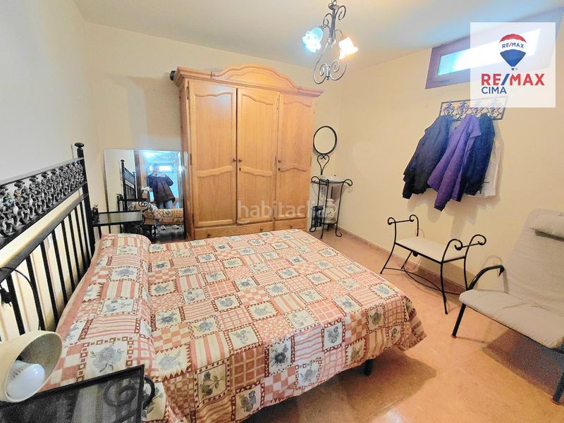 Foto 93853b94-d0ed-40a3-b288-370061269942. Chalet exclusiva finca con tres viviendas independientes en huerta real granada en Benamaurel