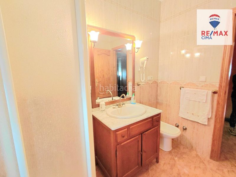 Foto b0206f9a-7915-46e9-a209-f036652d8bdb. Chalet exclusiva finca con tres viviendas independientes en huerta real granada en Benamaurel