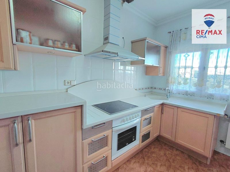 Foto b78ff5df-e696-4fe7-a6a9-94e4354ac537. Chalet exclusiva finca con tres viviendas independientes en huerta real granada en Benamaurel