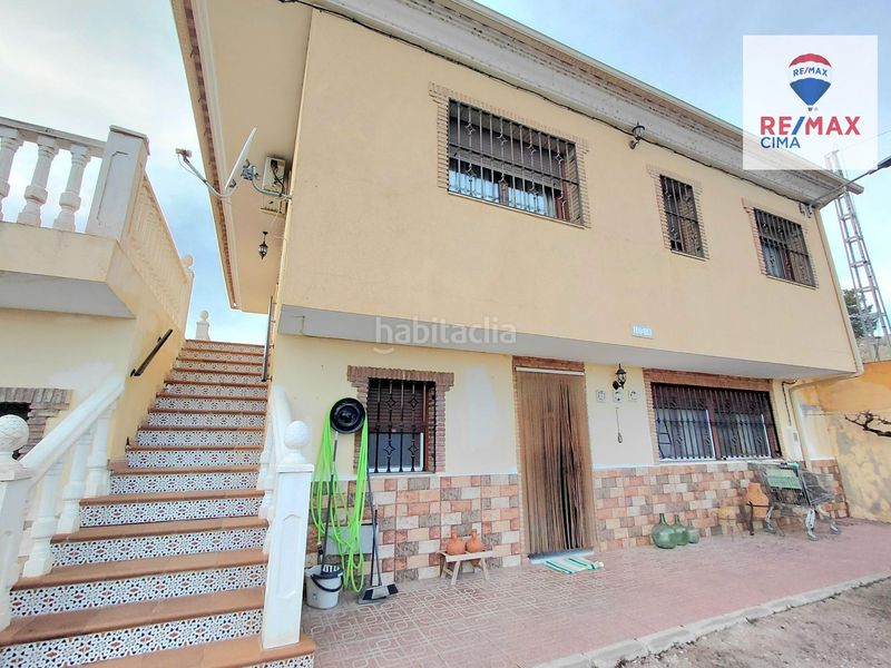 Foto bd12551a-b854-439e-be7c-9693ee08809e. Chalet exclusiva finca con tres viviendas independientes en huerta real granada en Benamaurel