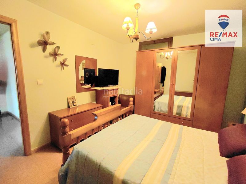 Foto da909877-1d2b-4c61-963a-f9a26e018b87. Chalet exclusiva finca con tres viviendas independientes en huerta real granada en Benamaurel