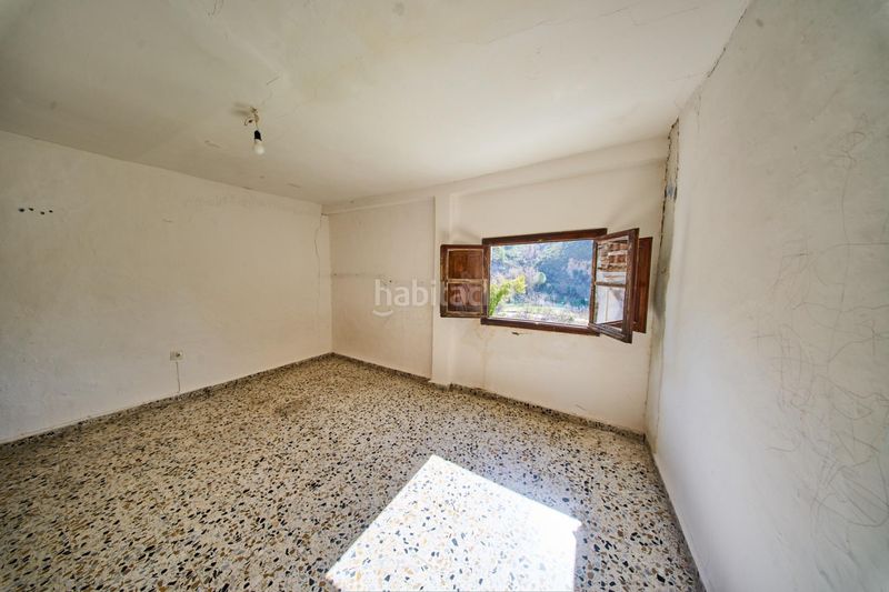Foto 3fe83e46-85b9-46d3-9cd2-79085450fb24. Casa a Quéntar