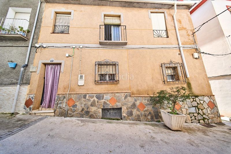 Foto f21ea76d-7383-48b8-8e60-e1a033ce65d8. Casa a Quéntar