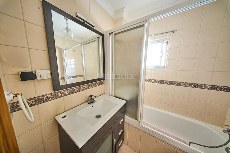 Foto f87ab9bd-c596-4459-8cc1-8750db3d795b. Casa a Quéntar