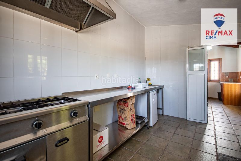 Foto 4bc2ac2c-b09e-41f8-a6dd-e4b8dce56558. Local comercial a Galera