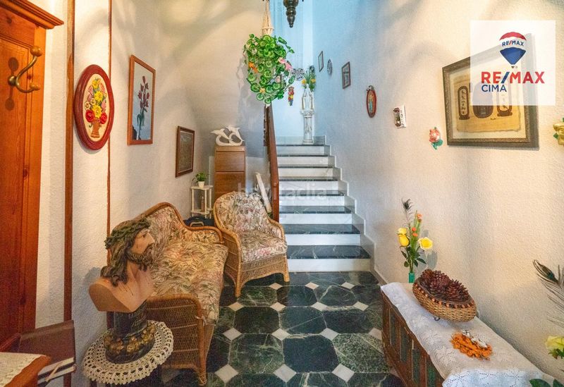 Foto 9987ac42-5720-4ef1-81b7-15506abc235c. Xalet amb aparcament a Guadix