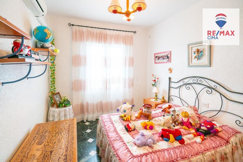 Foto e53ecbd9-4985-416a-ad6e-ae501e47351c. Xalet amb aparcament a Guadix