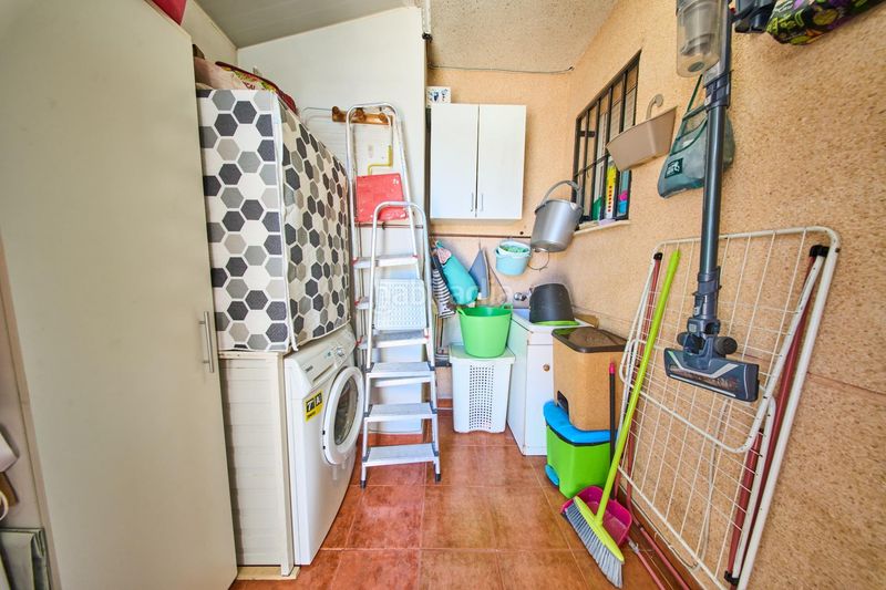 Foto a03b86b5-4000-409f-8452-ba1f11fef0ad. Casa adossada amb aparcament a La Zubia Ciudad Zubia (La)