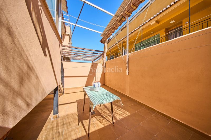 Foto b7decd97-56e9-4739-b28d-2b04d8fac395. Casa adossada amb aparcament a La Zubia Ciudad Zubia (La)