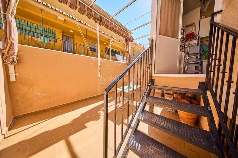 Foto c30920ac-322f-4c90-b267-05725c434579. Casa adossada amb aparcament a La Zubia Ciudad Zubia (La)