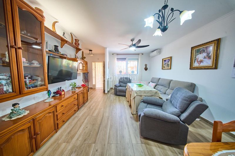 Foto c6fca0e5-0db2-4aa8-abbc-f17fc1e1d01e. Casa adossada amb aparcament a La Zubia Ciudad Zubia (La)