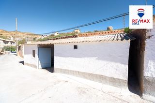 Casa  Calle rambla abater. Oportunidad �nica en z�jar dos cuevas con gran potencial
