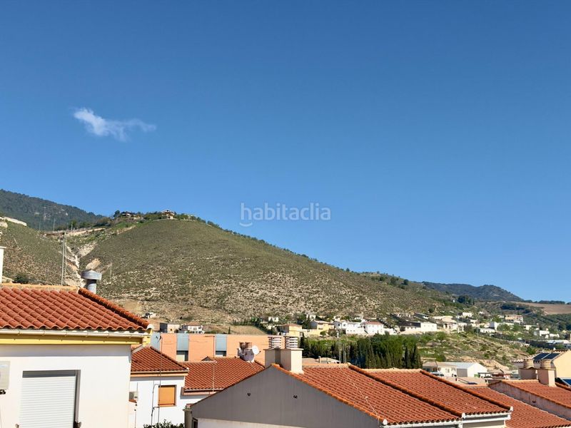 Foto dcdbafd6-46dc-48b9-b06a-23e650ff07c2. Xalet amb aparcament a Íllora