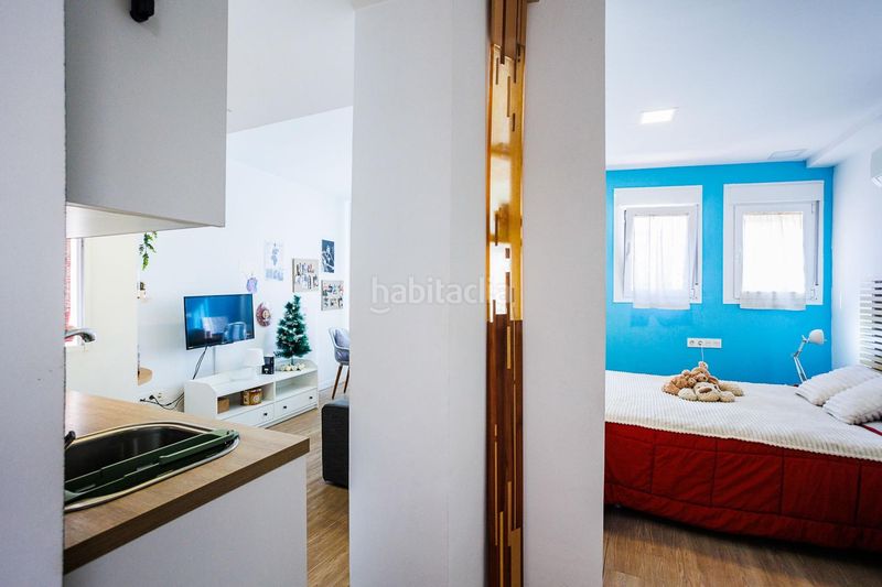 Foto 8d4afe6f-b80e-40cc-948c-9d07482a3d0c. Estudi a San Ildefonso Granada