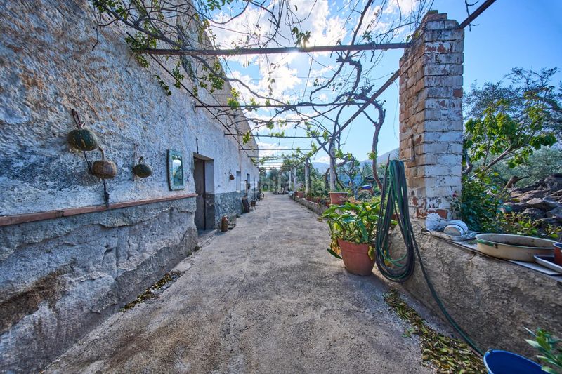 Foto 2e8ea56c-209e-4b85-aed6-a3ce477095b8. Masia a Cáñar