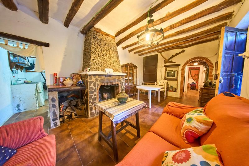 Foto bb4e2a4d-59e6-4f90-a502-cd96a3334a64. Masia a Cáñar