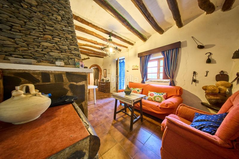 Foto cce566b2-ed99-47ce-8e07-00f4dd7c06fb. Masia a Cáñar