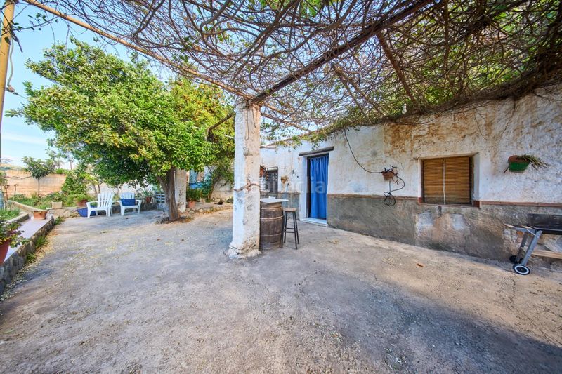 Foto ec1658fa-2c19-460c-9b1b-b87f97b99e97. Masia a Cáñar