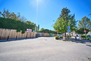 Parking coche en Calle de las Infantas 4