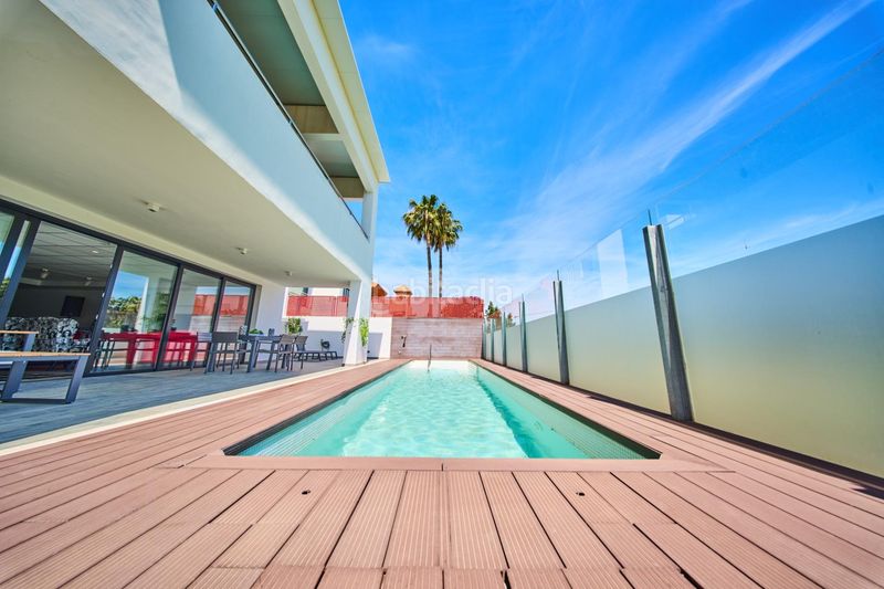 Foto 3d6031c9-e11c-44fe-826b-39e603a0f2c8. Xalet amb aparcament piscina a Playa de Granada Motril