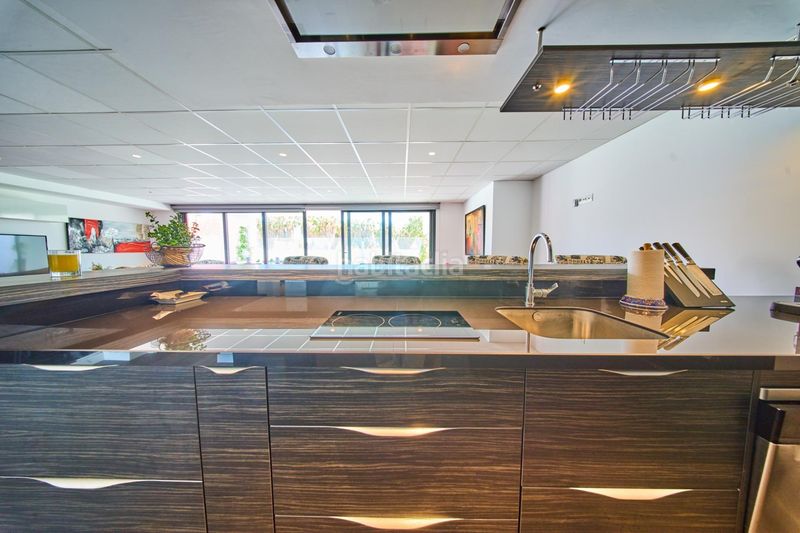 Foto 59a723a5-6feb-4303-9f04-dd005ed39f88. Xalet amb aparcament piscina a Playa de Granada Motril