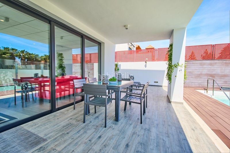 Foto 6e79b7a5-0b12-4f49-9eaf-3232d61b80a6. Xalet amb aparcament piscina a Playa de Granada Motril