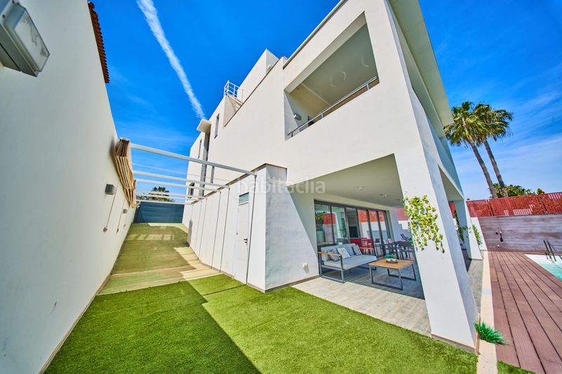 Foto c5210d20-229d-4807-a6ab-ebbb9e9b8d34. Xalet amb aparcament piscina a Playa de Granada Motril