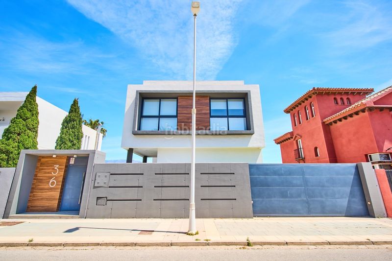 Foto c610aa1f-38e6-4086-afa1-a5a8d943d8ed. Xalet amb aparcament piscina a Playa de Granada Motril