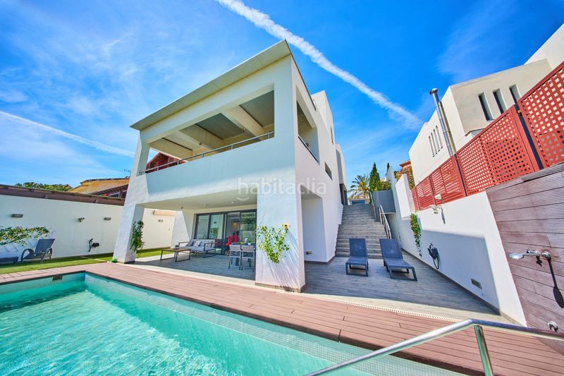 Foto fbfcf76a-c550-4b8a-9cf4-e4071da27633. Xalet amb aparcament piscina a Playa de Granada Motril