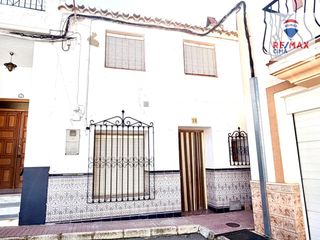 Haus in Calle san josé  36. Se vende bonita casa en el centro de cúllar baza