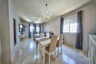 Casa bifamiliare  La romanza. Chalet pareado con piscina