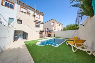 Casa aparellada a LA ROMANZA