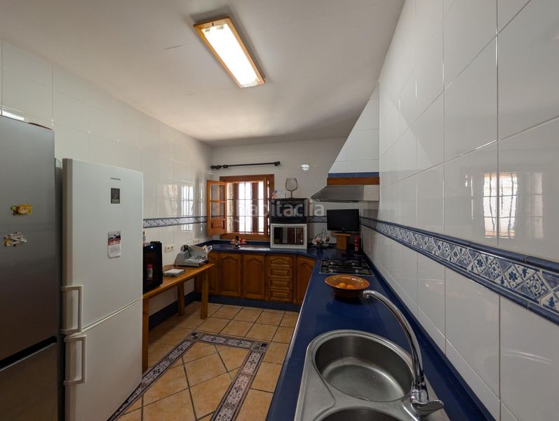 Foto fec48e52-0118-44a7-a5a7-9f1ce0190983. Masia amb aparcament piscina a Órgiva