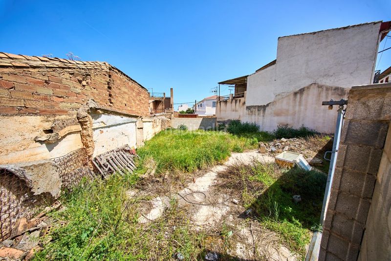 Foto ea75e386-8a8c-4019-8a55-7b0ce76fec95. Terreny residencial a ermita 19 a Gójar