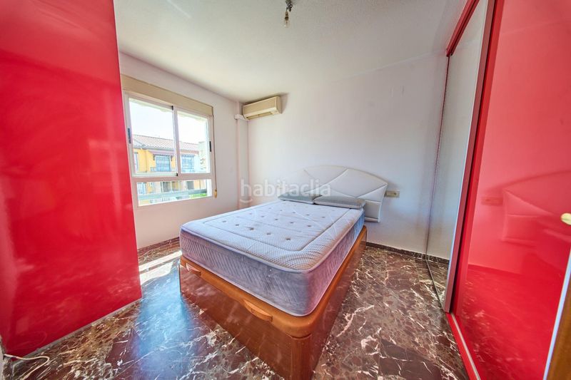Foto cad89dbd-dd93-4e0a-9706-d168eeb68bd7. Casa a schiera con parcheggio in San Cayetano Churriana de la Vega