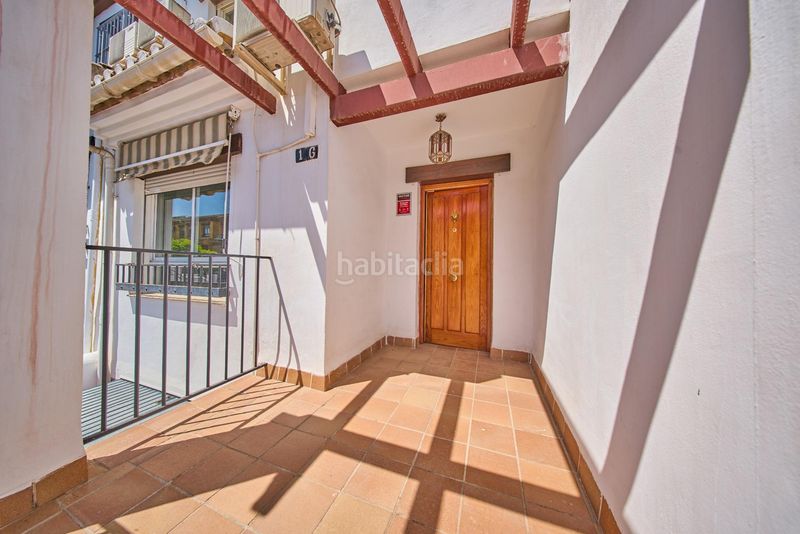 Foto d698d00c-a47a-489e-90eb-d2573902e196. Casa a schiera con parcheggio in San Cayetano Churriana de la Vega