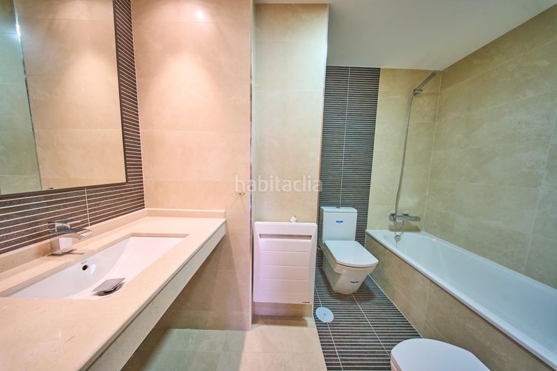 Foto de1b698d-e264-48a9-83c7-7e2d2df4a74b. Pis a Campo Verde Granada