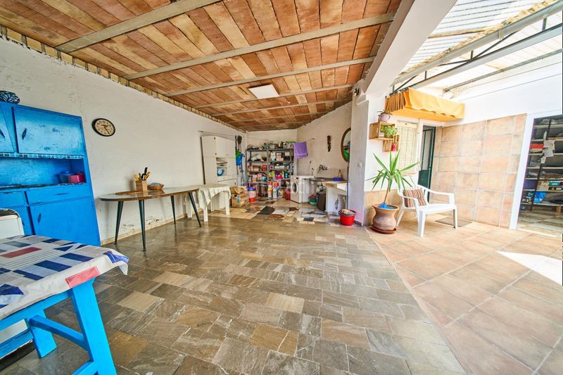Foto 4914048d-d874-4e83-9509-bb180327f28b. Casa aparellada amb aparcament a Poniente Armilla